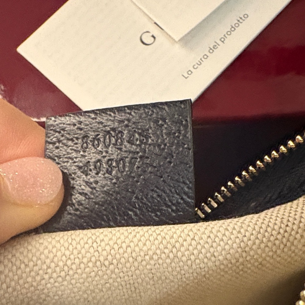 Gucci Black and Red Shoulder Bag - Picture 6 of 16